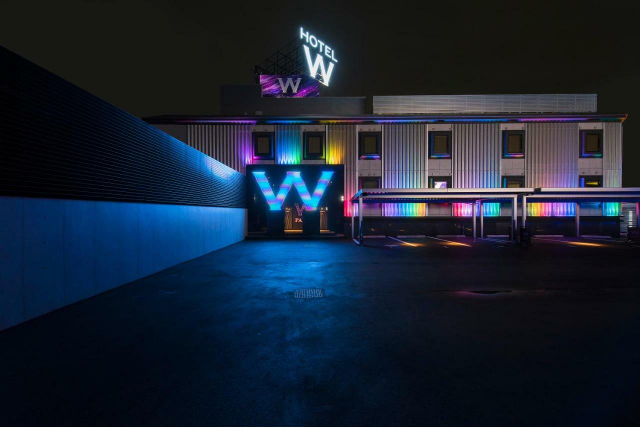 Hotel W-Party-W Group Hotels And Resorts- 가와구치 외부 사진
