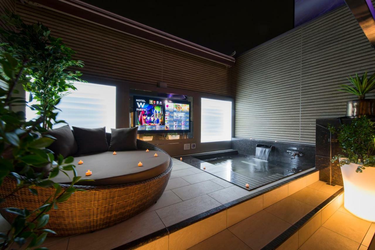 Hotel W-Party-W Group Hotels And Resorts- 가와구치 외부 사진