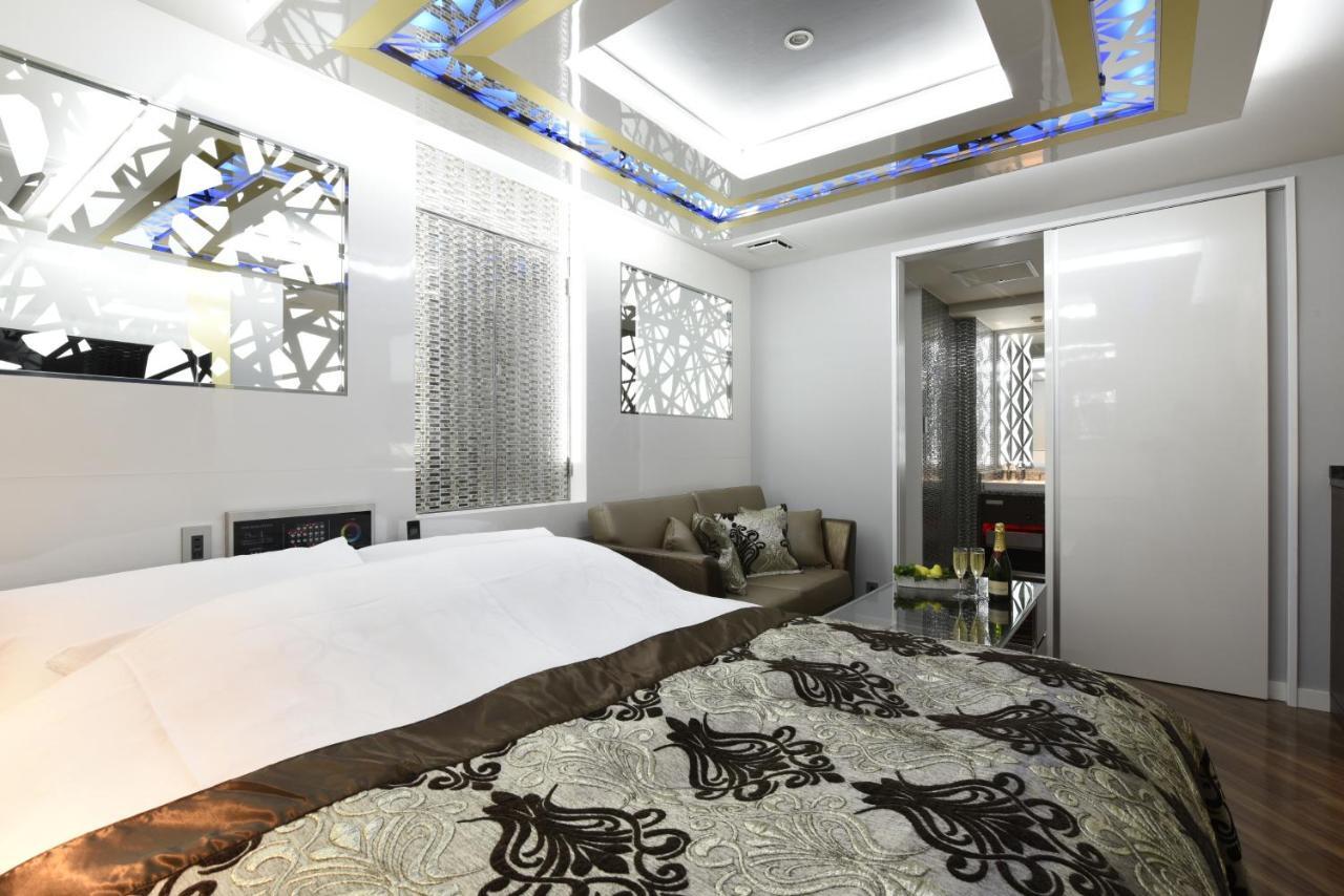 Hotel W-Party-W Group Hotels And Resorts- 가와구치 외부 사진